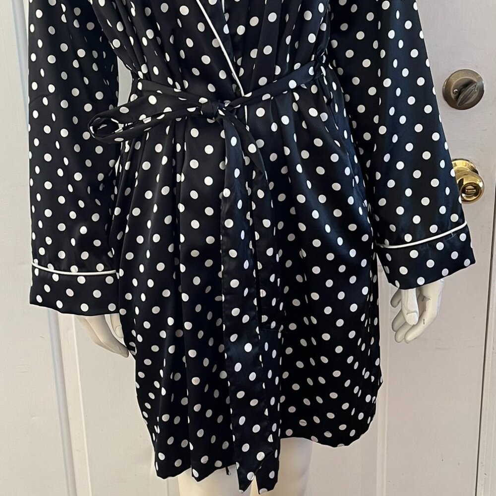 Victoria's Secret Woman's Black & White Polka Dot Satin Lounge Wear Robe Sz Med - Picture 7 of 8